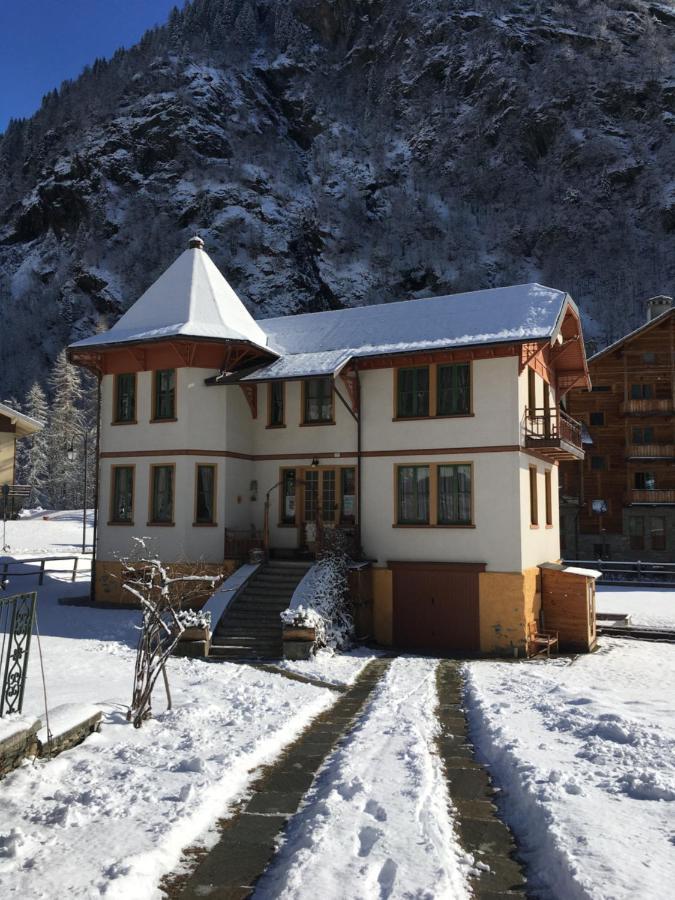 L'Aria Di Casa Bed & Breakfast Alagna Valsesia Exterior photo