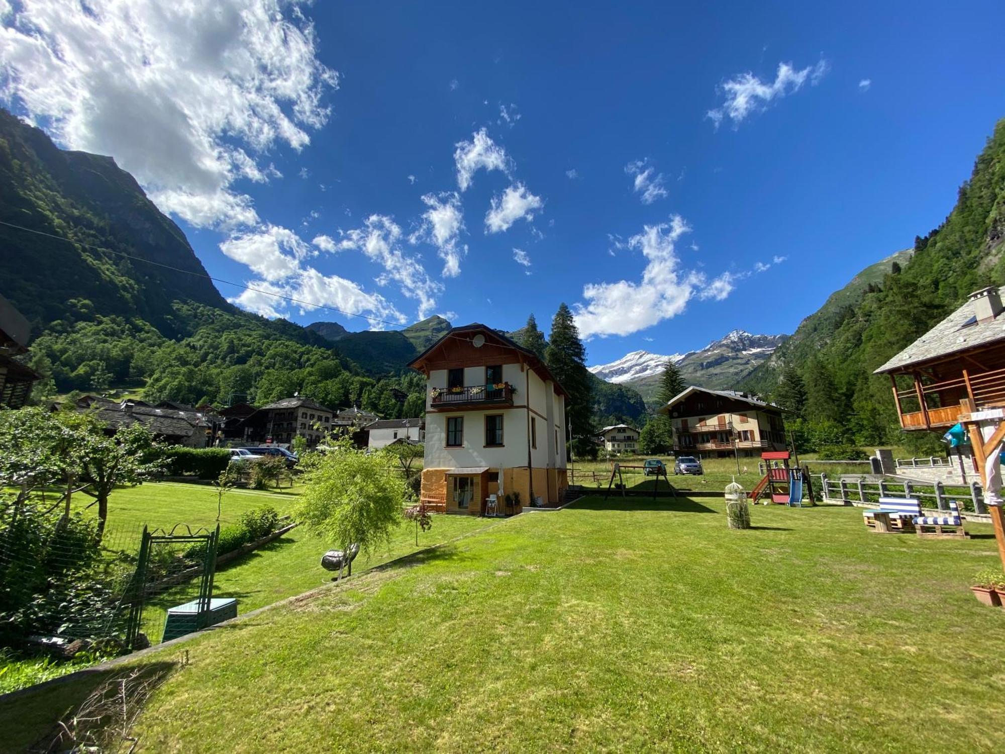 L'Aria Di Casa Bed & Breakfast Alagna Valsesia Exterior photo