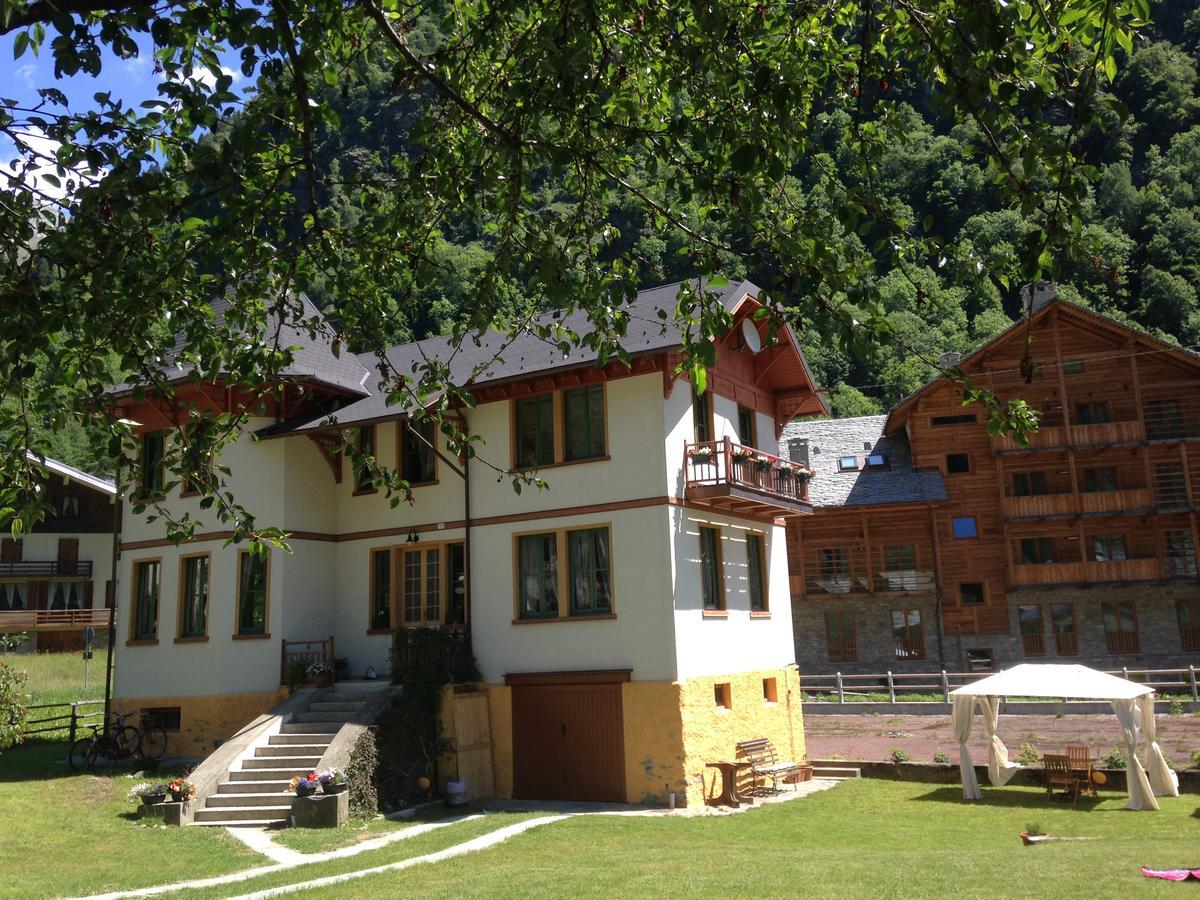 L'Aria Di Casa Bed & Breakfast Alagna Valsesia Exterior photo